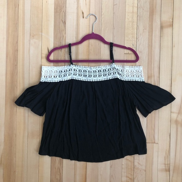 Xhilaration Tops - 3/$10 💕 Xhilaration Top Size S